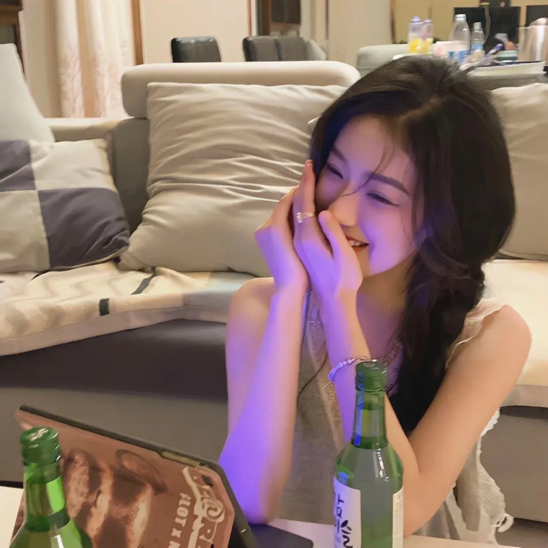 镜中秘影