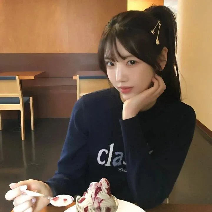三角窗外是黑夜